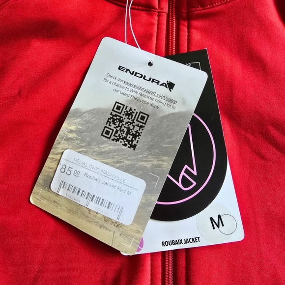Endura Women's Roubaix Jacket Medium Cycling Windproof Insulated Red NEW NWT - Picture 4 of 8